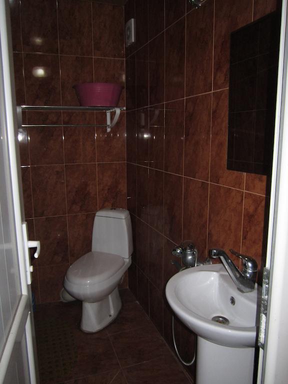 Guesthouse 97 In Batumi Батумі Номер фото