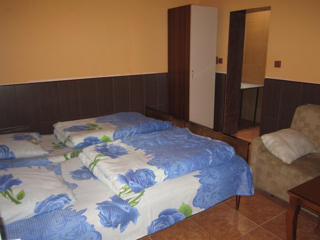 Guesthouse 97 In Batumi Батумі Екстер'єр фото
