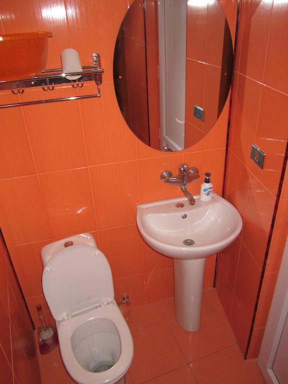 Guesthouse 97 In Batumi Батумі Номер фото