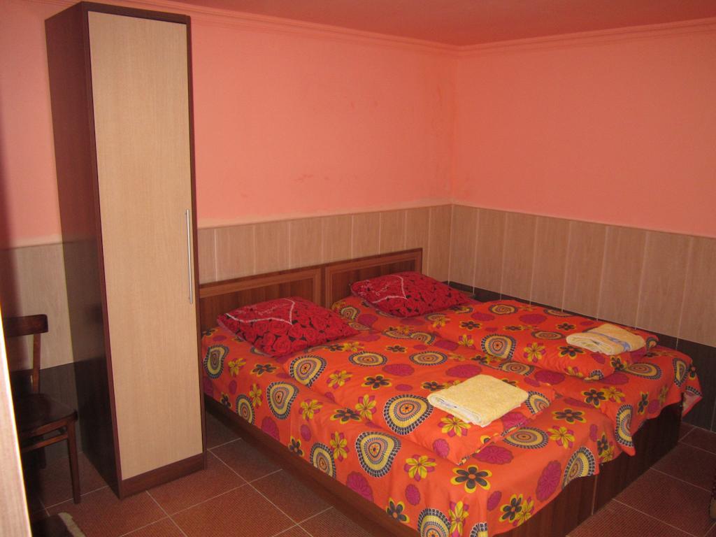 Guesthouse 97 In Batumi Батумі Номер фото